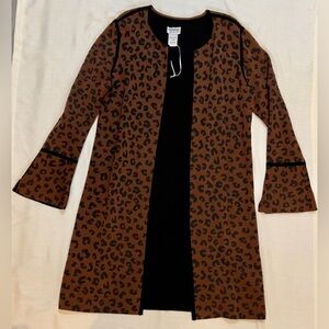 Monroe & Main Animal Print Open Front Flare Sleeve Cardigan Size M NWOT